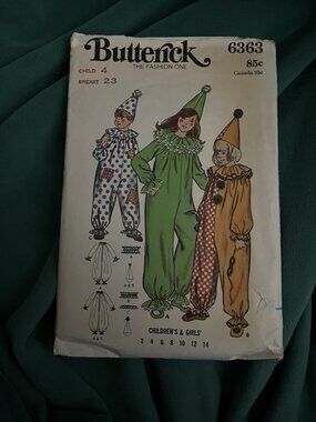 6363 VTG Butterick SEWING Pattern Girls Boys Clown Halloween Costume Size 4